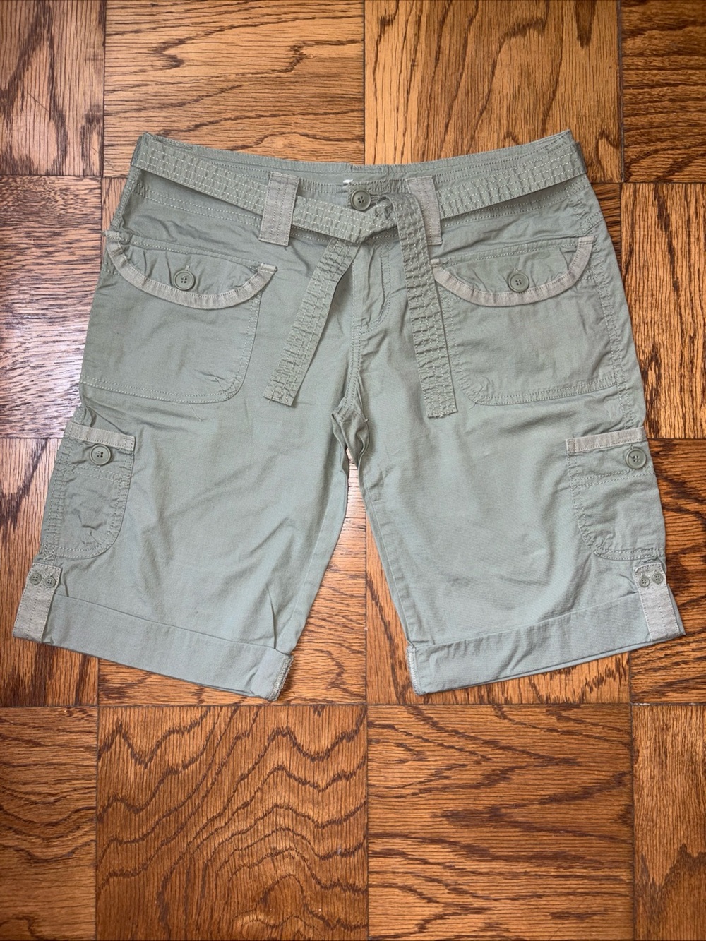 Jesebell Ladies Bermuda Utility Cargo Shorts Size XS/1